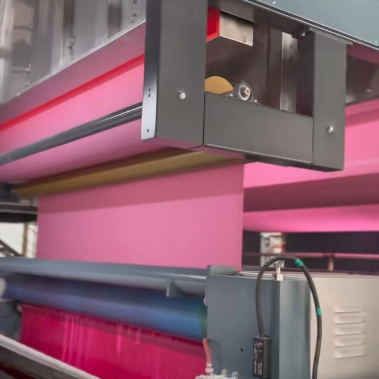 Fabric dyeing